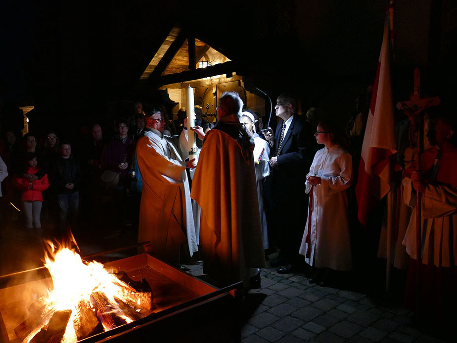 Lumen Christi - Auferstehungsmesse in St. Crescentius (Foto: Karl-Franz Thiede)